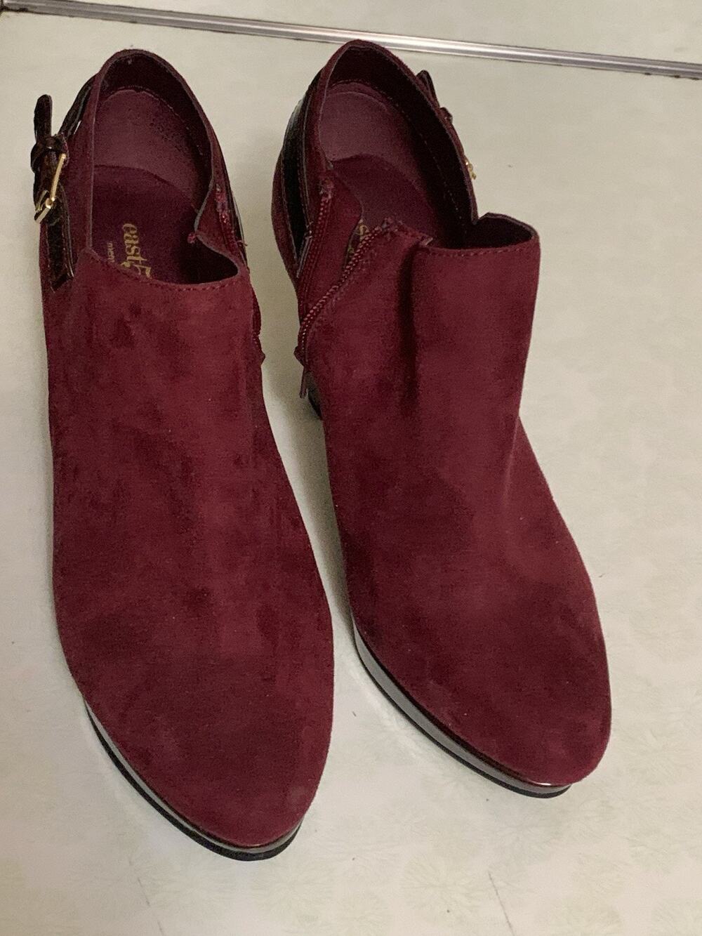 East 5th Faux Suede Maroon Ankle Bootie Patent Leather Trim & High Heel Size 9